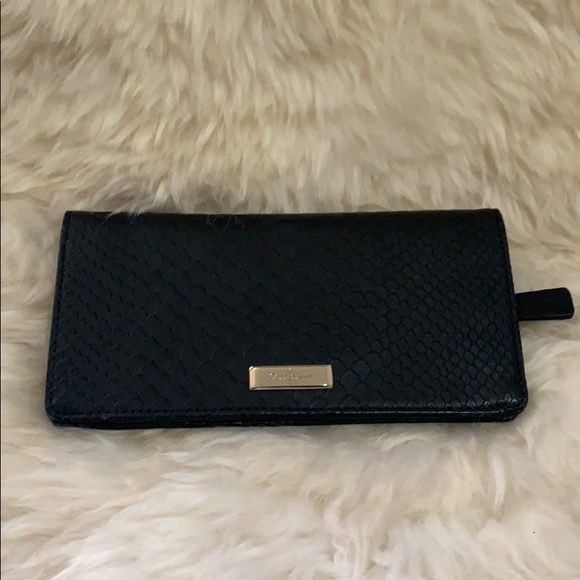 Cole Haan wallet - Picture 1 of 7